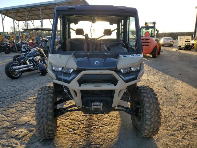 3JBUUAX4XPK009489 - 2023 CAN-AM DEFENDER LIMITED CAB HD10 BEIGE photo 2