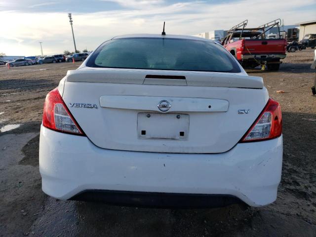 3N1CN7AP2HL812629 - 2017 NISSAN VERSA S WHITE photo 6