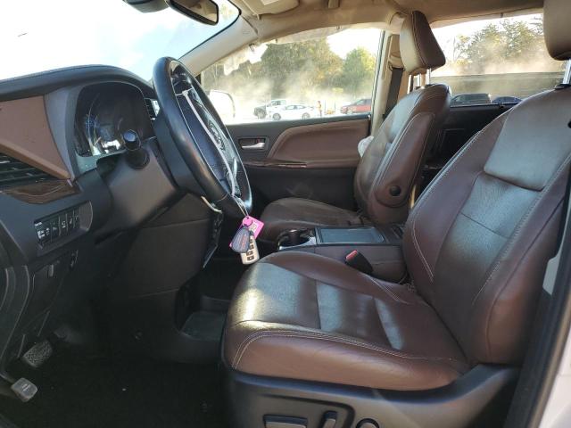 5TDYZ3DC0KS969621 - 2019 TOYOTA SIENNA XLE 白色 照片 7