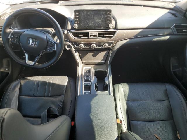 1HGCV2F97JA027208 - 2018 HONDA ACCORD TOURING WHITE photo 8