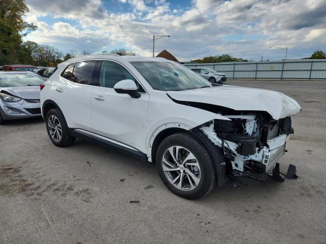 LRBFZNR46PD024114 - 2023 BUICK ENVISION ESSENCE თეთრი ფოტო 4