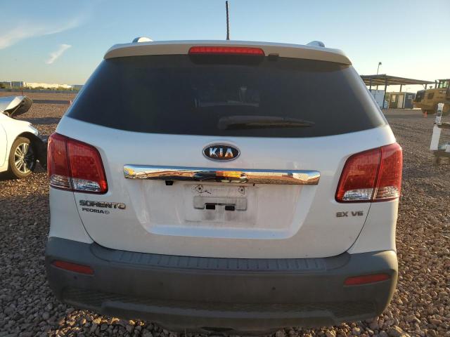 5XYKU4A28CG235183 - 2012 KIA SORENTO EX WHITE photo 6