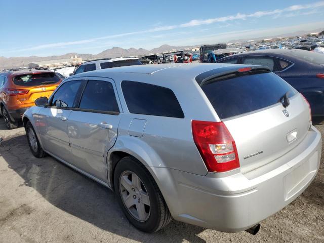 2D4FV48V85H570997 - 2005 DODGE MAGNUM SXT SILVER photo 2