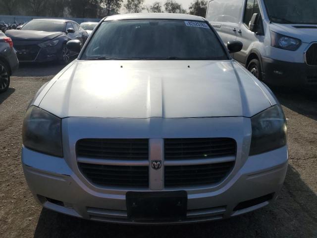 2D4FV48V85H570997 - 2005 DODGE MAGNUM SXT SILVER photo 5