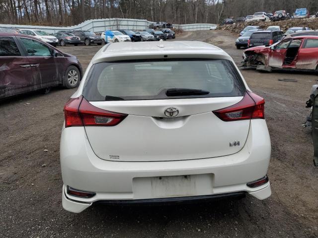 JTNKARJE4JJ568781 - 2018 TOYOTA COROLLA IM WHITE photo 6