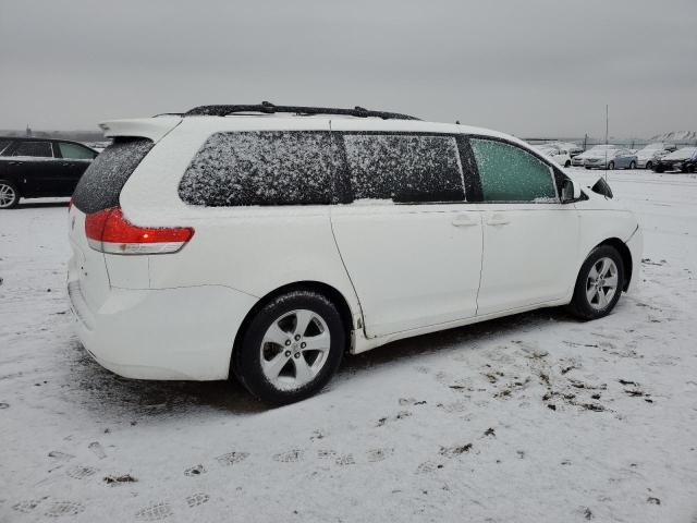 5TDKK3DC9DS350254 - 2013 TOYOTA SIENNA LE WHITE photo 3