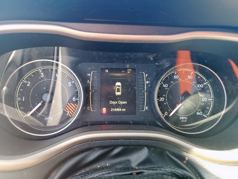 1C4PJLCB5EW222273 - 2014 JEEP CHEROKEE LATITUDE GRAY photo 9