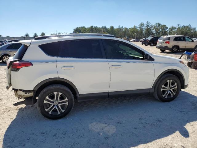 JTMZFREV7JJ158622 - 2018 TOYOTA RAV4 LE WHITE photo 3