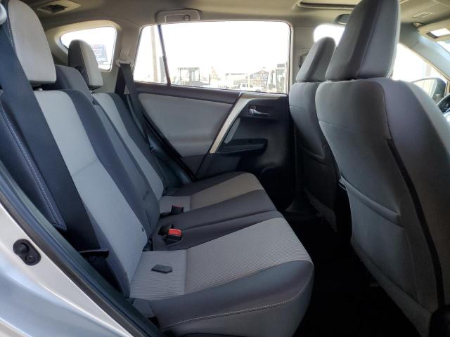 2T3WFREV4FW182713 - 2015 TOYOTA RAV4 XLE SILVER photo 11
