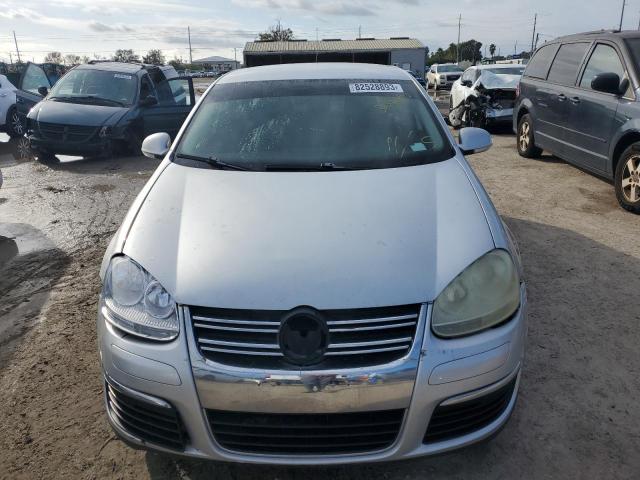 3VWJZ71K28M163094 - 2008 VOLKSWAGEN JETTA S SILVER photo 5