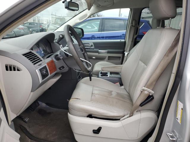 2A8HR54P18R731074 - 2008 CHRYSLER TOWN & COU TOURING 银色 照片 7