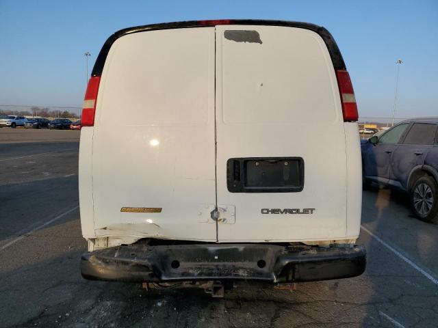 1GCFG15X461193936 - 2006 CHEVROLET EXPRESS G1 WHITE photo 6