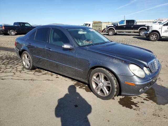 WDBUF56J16A830209 - 2006 MERCEDES-BENZ E 350 BLUE photo 4