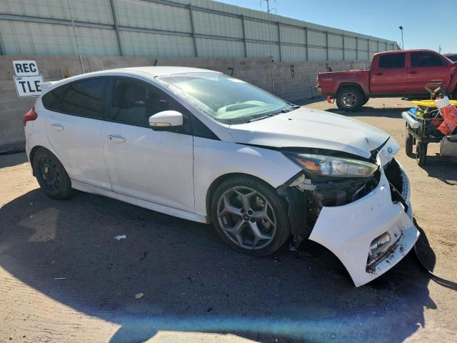1FADP3L95JL229076 - 2018 FORD FOCUS ST Blanc photo 4