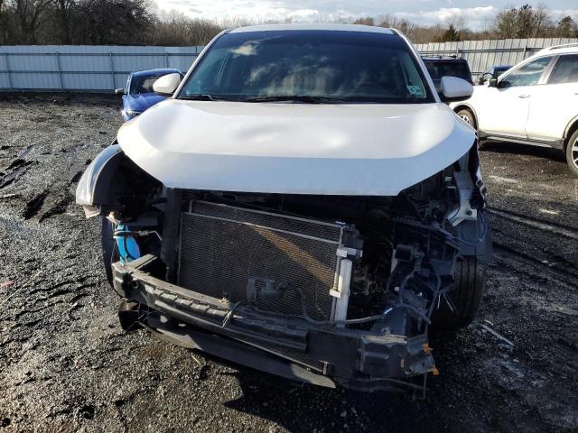 KM8J23A43KU004746 - 2019 HYUNDAI TUCSON SE WHITE photo 5