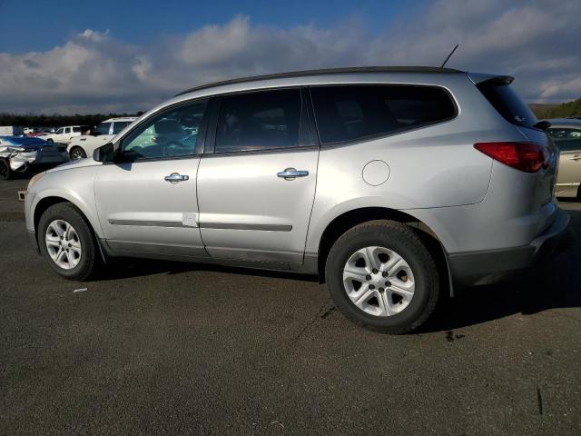 1GNEV13D79S179383 - 2009 CHEVROLET TRAVERSE LS SILVER photo 2