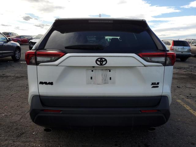 2T3P1RFV6NW259338 - 2022 TOYOTA RAV4 XLE თეთრი ფოტო 6
