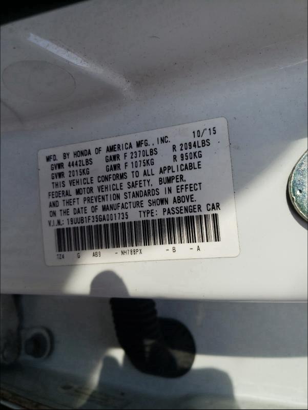 19UUB1F35GA001735 - 2016 ACURA TLX WHITE photo 10