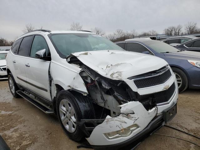 1GNEV13D29S158568 - 2009 CHEVROLET TRAVERSE LS WHITE photo 4