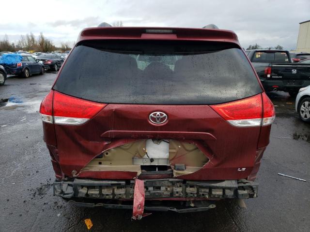 5TDKK3DC0DS334833 - 2013 TOYOTA SIENNA LE RED photo 6