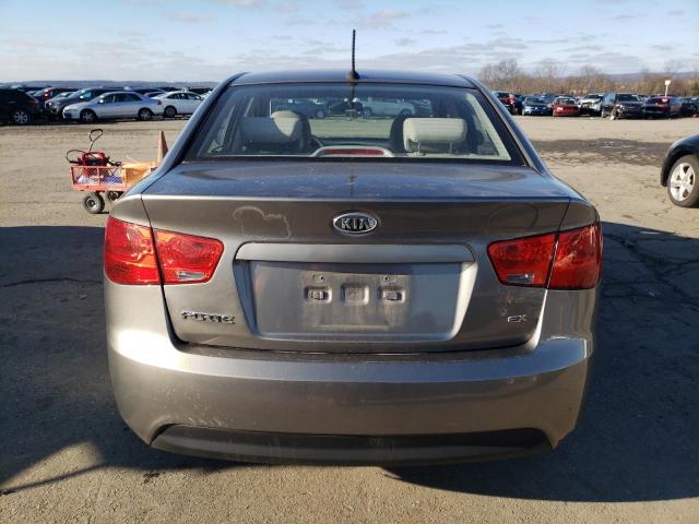 KNAFU4A28A5046828 - 2010 KIA FORTE EX GRAY photo 6