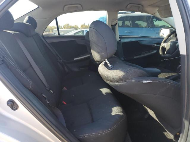 5YFBU4EE1DP153152 - 2013 TOYOTA COROLLA BASE Сріблястий фото 10