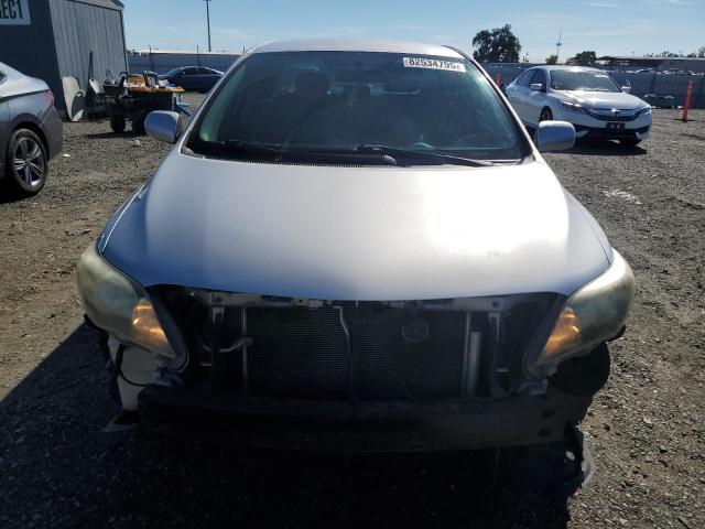 5YFBU4EE1DP153152 - 2013 TOYOTA COROLLA BASE Сріблястий фото 5