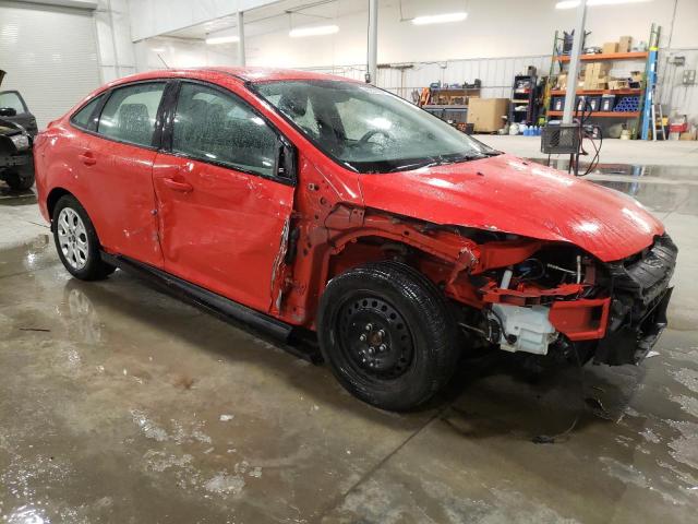 1FAHP3F24CL273606 - 2012 FORD FOCUS SE RED photo 4