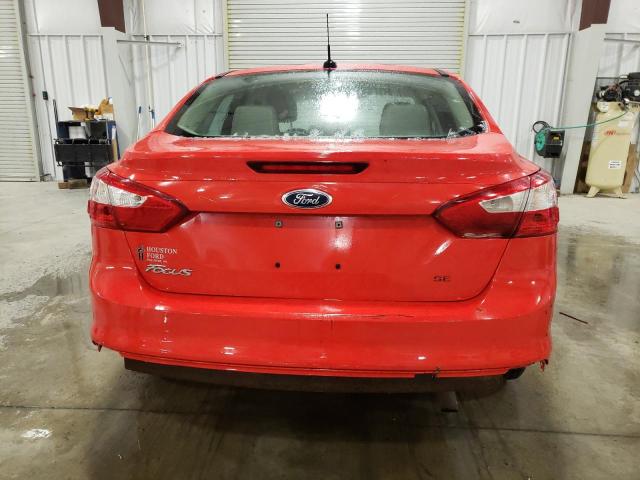 1FAHP3F24CL273606 - 2012 FORD FOCUS SE RED photo 6