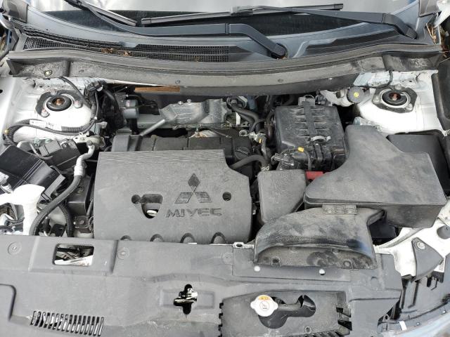 JA4AD2A34LZ047362 - 2020 MITSUBISHI OUTLANDER ES 白色 照片 12