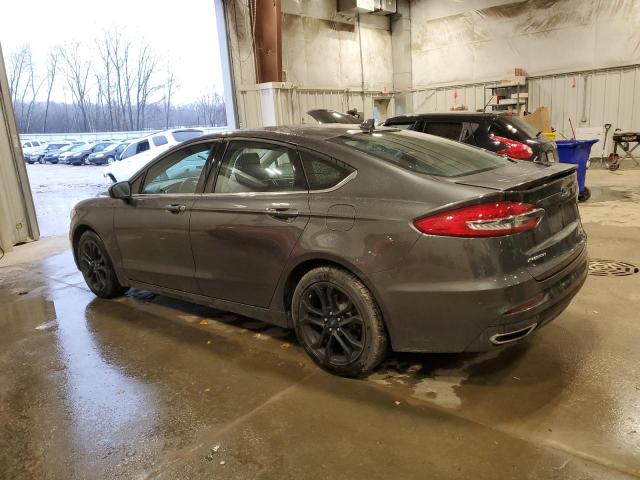 3FA6P0T91KR142236 - 2019 FORD FUSION SE GRAY photo 2