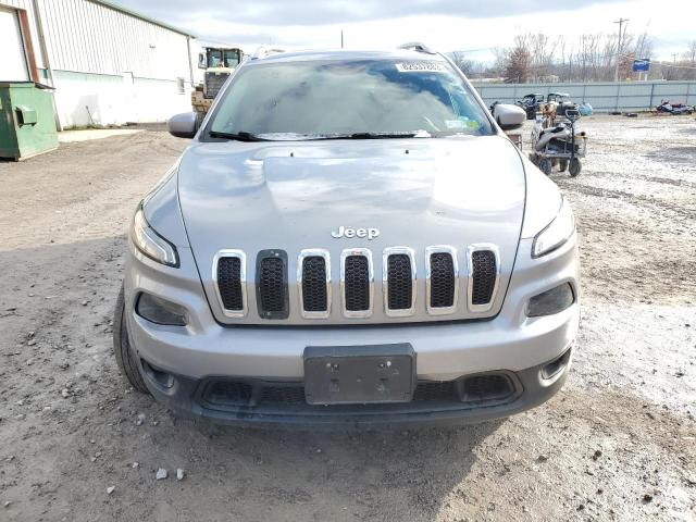 1C4PJMCSXGW358973 - 2016 JEEP CHEROKEE LATITUDE SILVER photo 5