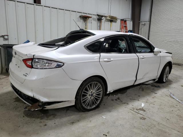 3FA6P0T90GR348445 - 2016 FORD FUSION SE WHITE photo 3