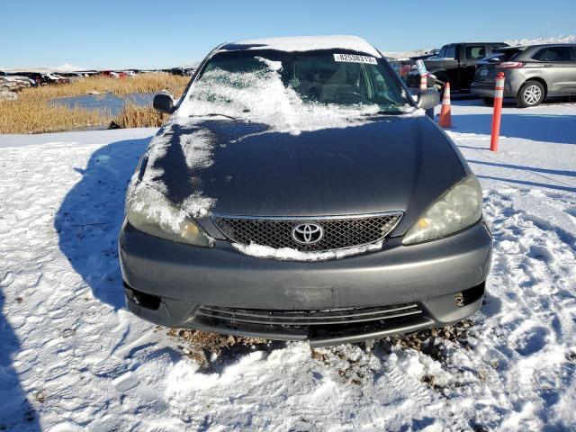 4T1BE32KX5U633661 - 2005 TOYOTA CAMRY LE GRAY photo 5