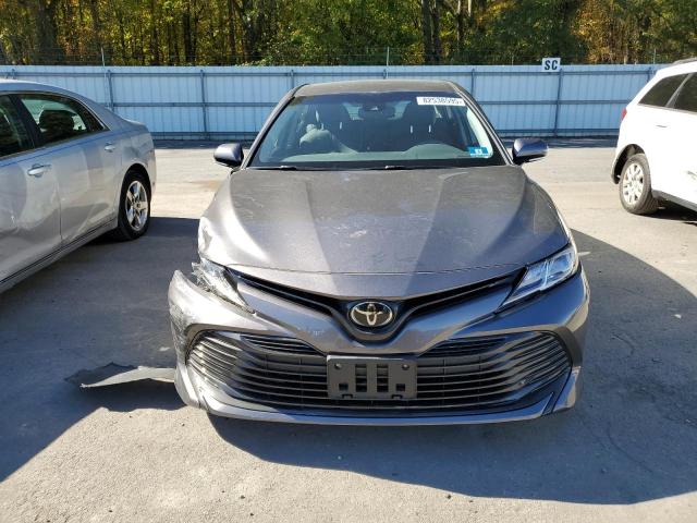 4T1B11HK3JU143810 - 2018 TOYOTA CAMRY L GRAY photo 5