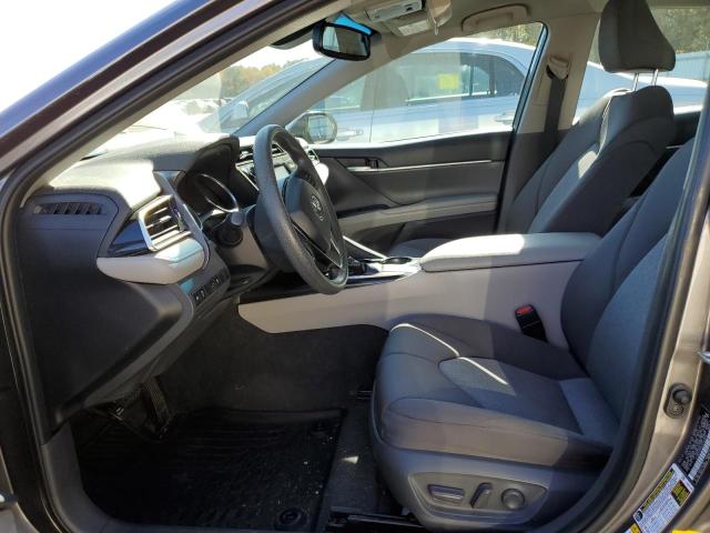 4T1B11HK3JU143810 - 2018 TOYOTA CAMRY L GRAY photo 7