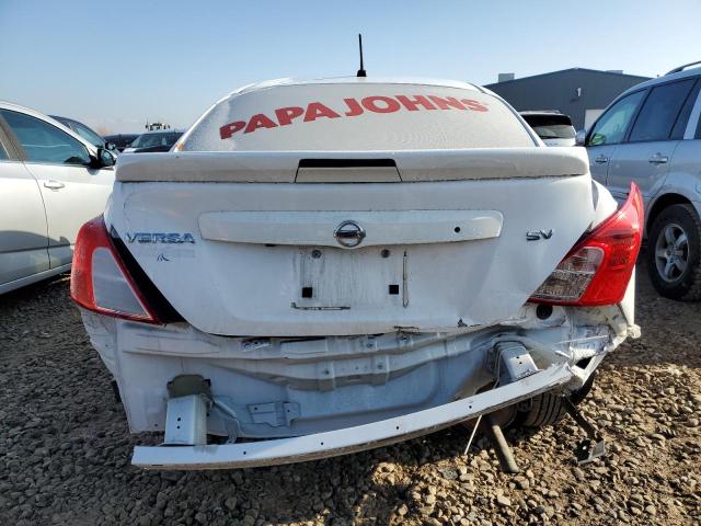 3N1CN7AP1KL841630 - 2019 NISSAN VERSA S WHITE photo 6