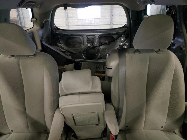 5TDKK3DC6DS362071 - 2013 TOYOTA SIENNA LE SILVER photo 10