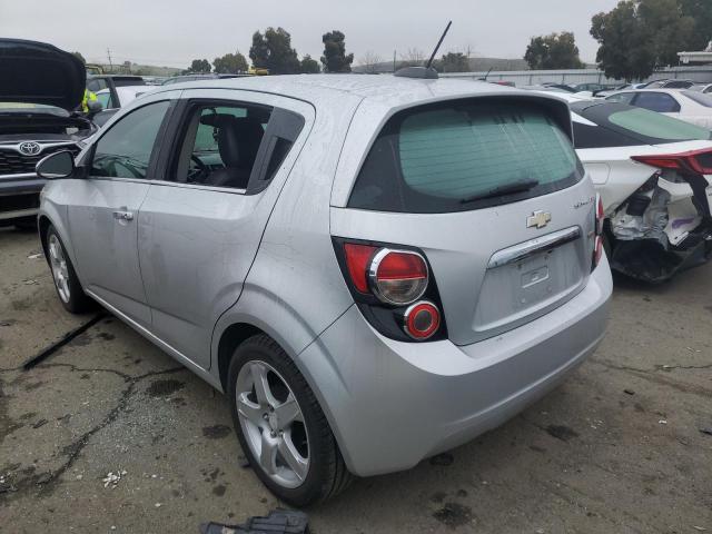 1G1JE6SB7F4103885 - 2015 CHEVROLET SONIC LTZ SILVER photo 2