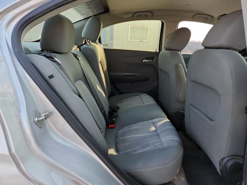 1G1JD5SH5H4132399 - 2017 CHEVROLET SONIC LT 银色 照片 10