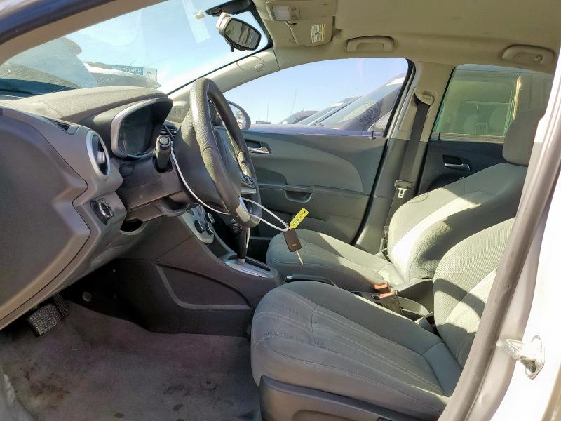 1G1JD5SH5H4132399 - 2017 CHEVROLET SONIC LT 银色 照片 7