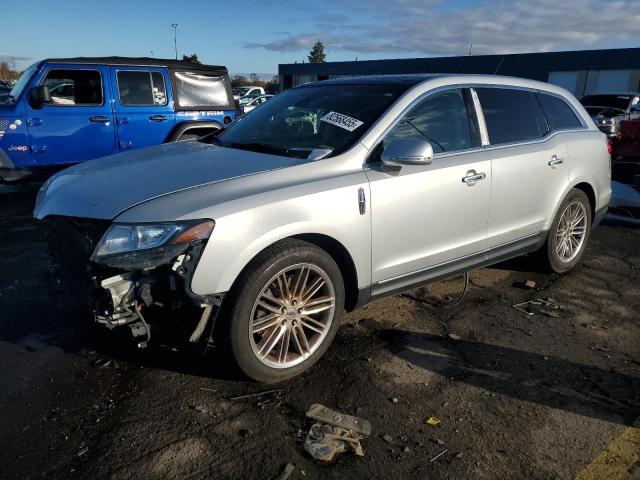 2014 LINCOLN MKT, 