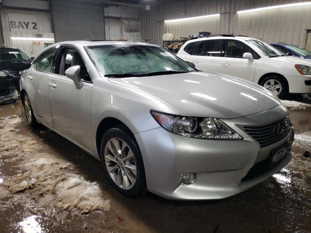 JTHBW1GG5D2024741 - 2013 LEXUS ES 300H SILVER photo 4