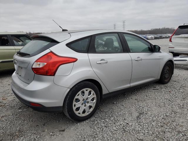 1FAHP3K24CL254320 - 2012 FORD FOCUS SE SILVER photo 3