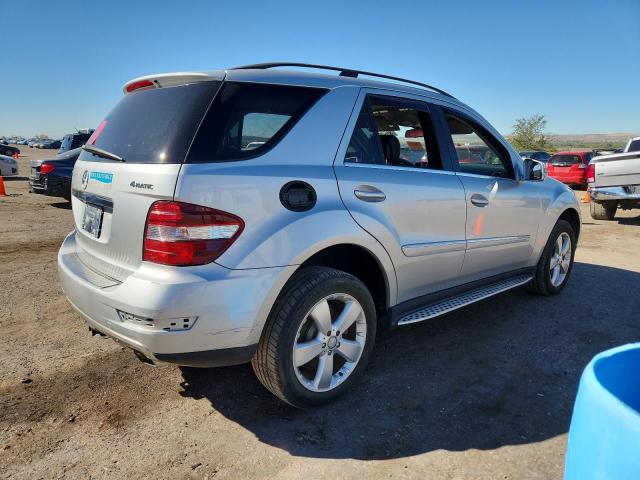 4JGBB8GB2BA695678 - 2011 MERCEDES-BENZ ML 350 4MATIC SILVER photo 3