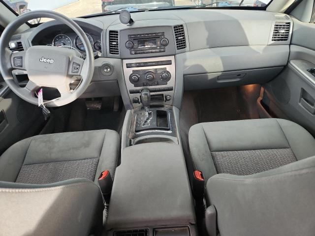 1J8GR48K37C617329 - 2007 JEEP GRAND CHEROKEE LAREDO 银色 照片 8