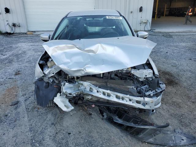 1FADP3F24GL248919 - 2016 FORD FOCUS SE SILVER photo 5