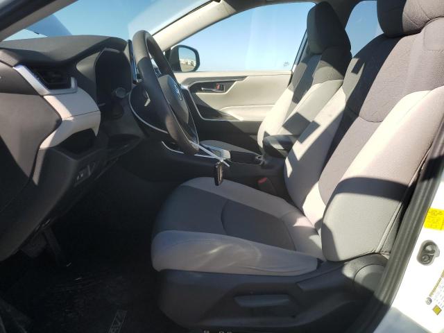 2T3W1RFV6KC026097 - 2019 TOYOTA RAV4 XLE WHITE photo 7