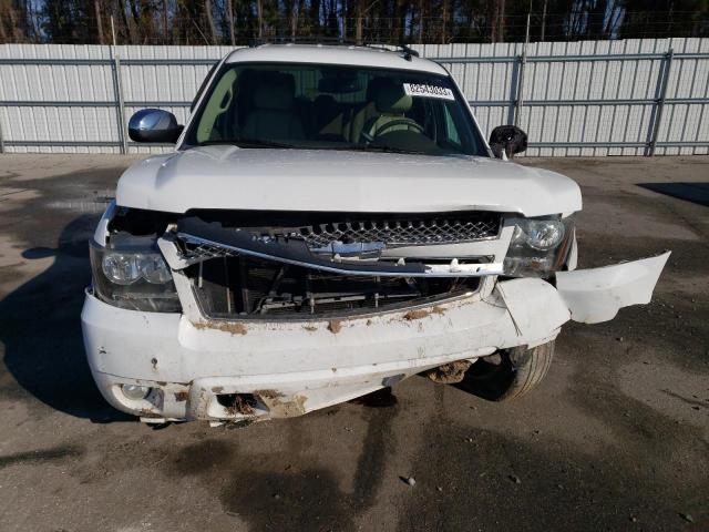 1GNSCBE07ER245313 - 2014 CHEVROLET TAHOE C1500 LT WHITE photo 5