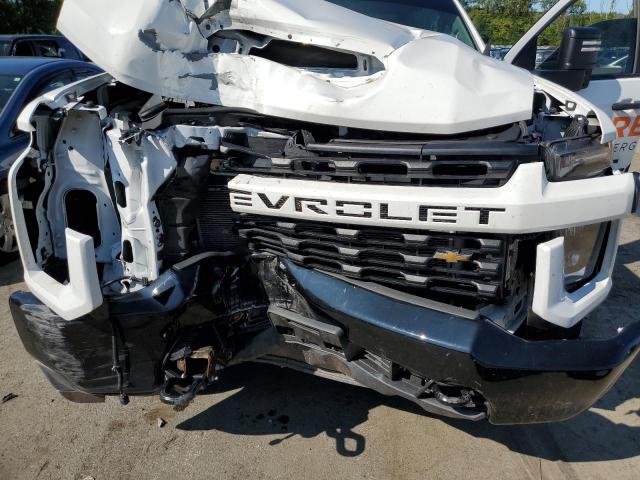 2GC4YME72P1704433 - 2023 CHEVROLET SILVERADO K2500 CUSTOM WHITE photo 11